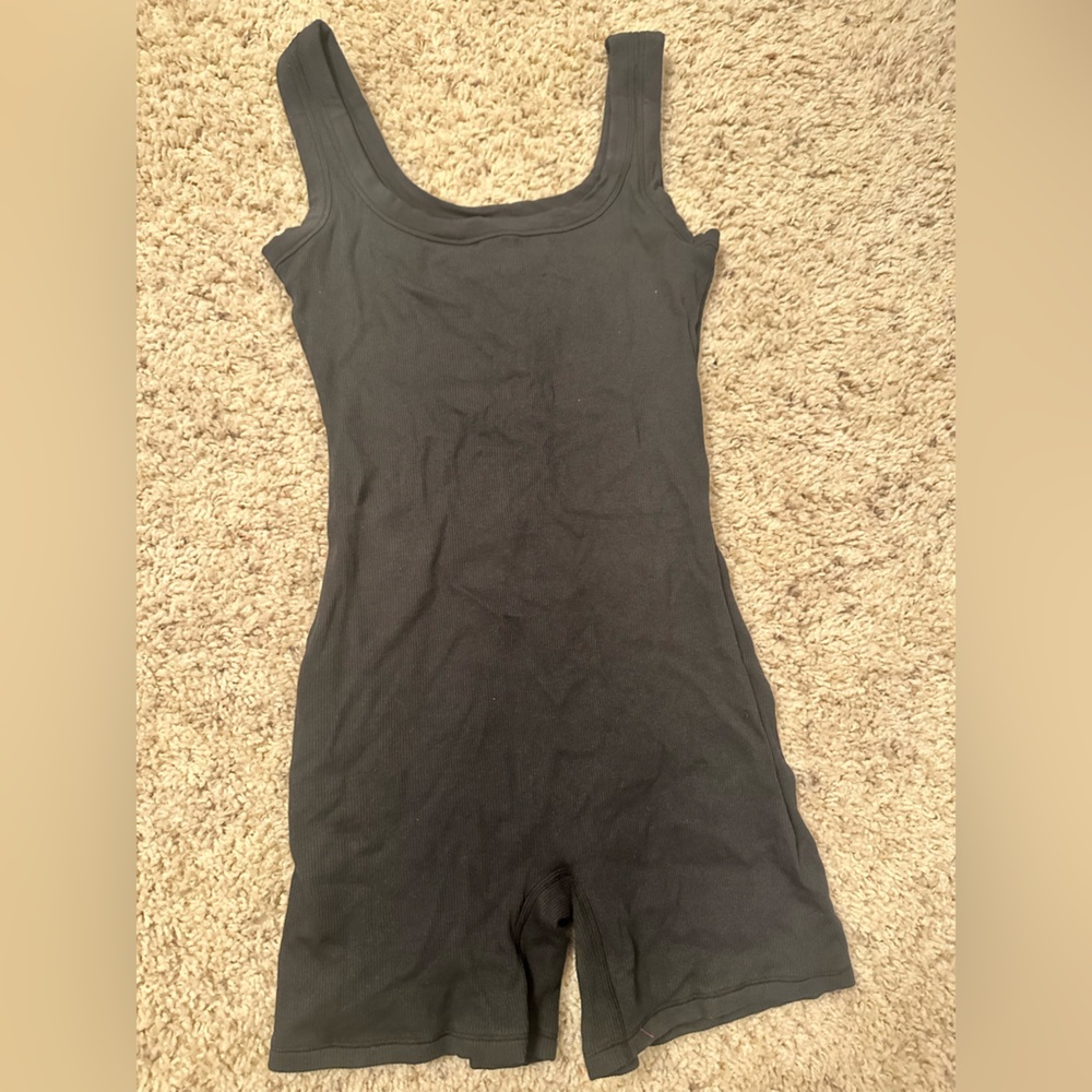 NWOT Skims Cotton Rib Onesie in Soot, Size M